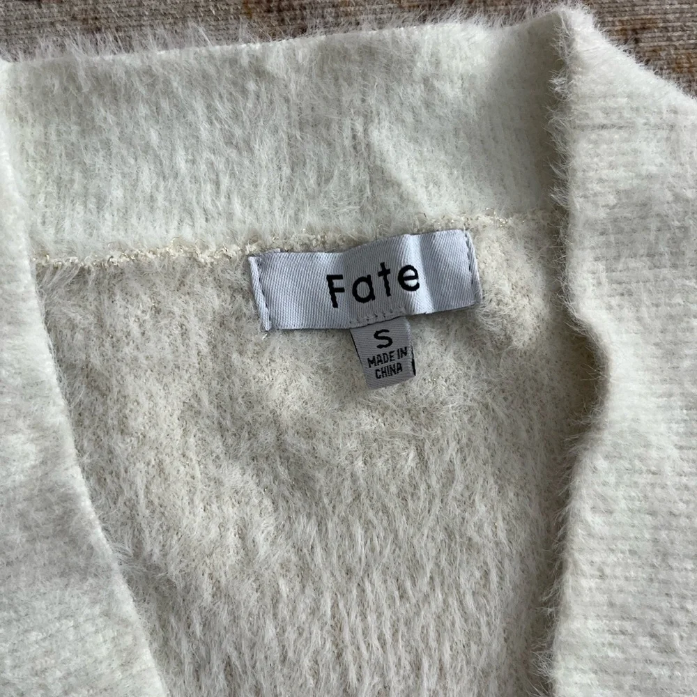 Fate patterned button down sweater - Picture 5 of 6